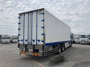 Profia Refrigerator & Freezer Truck_2