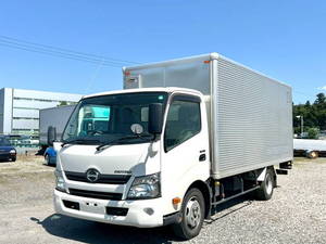 Dutro Aluminum Van_1