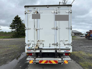 Elf Refrigerator & Freezer Truck_2