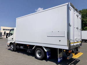 Dutro Refrigerator & Freezer Truck_2