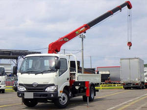 TOYOTA Dyna Truck (With 4 Steps Of Cranes) TKG-XZU650 2018 73,000km_1