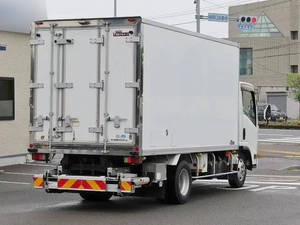 Elf Refrigerator & Freezer Truck_2