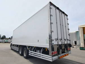Quon Refrigerator & Freezer Truck_2