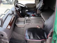 ISUZU Giga Self Loader QKG-CYH77A 2014 287,000km_34