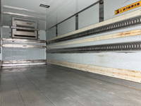 ISUZU Forward Refrigerator & Freezer Truck TKG-FRR90T2 2015 520,580km_16
