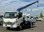 Elf Truck (With 4 Steps Of Cranes)