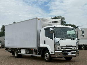 Forward Refrigerator & Freezer Truck_2
