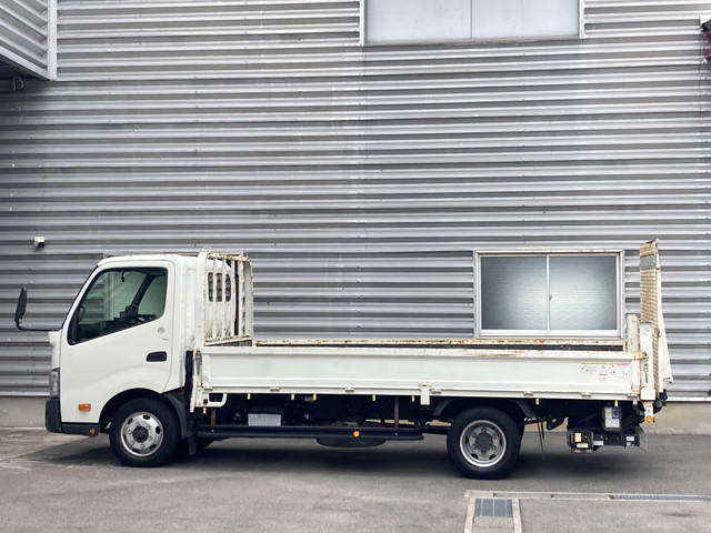 TOYOTA Dyna Flat Body TPG-XZU712 2017 84,000km
