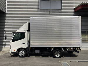 HINO Dutro Aluminum Van TKG-XZU700M 2015 133,000km_1