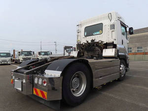 Giga Trailer Head_2