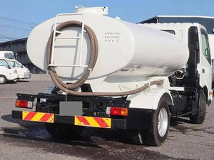 Dutro Sprinkler Truck_2