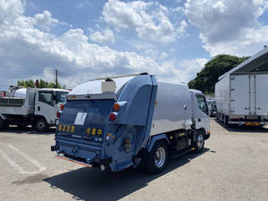 Dutro Garbage Truck_2