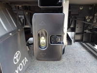 TOYOTA Dyna Panel Van TPG-XZU605 2018 109,452km_25