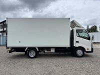 TOYOTA Dyna Refrigerator & Freezer Truck 2RG-XZU710 2021 27,285km_7