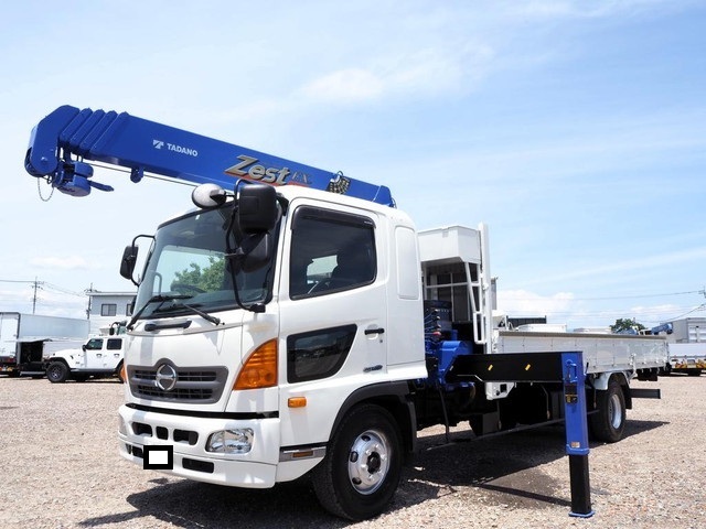Ranger Truck (With 5 Steps Of Cranes)_1