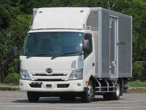 Dutro Aluminum Van_1
