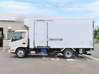 HINO Dutro Refrigerator & Freezer Truck 2RG-XZU655M 2023 1,818km_3