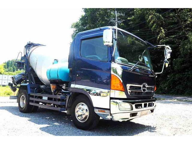 HINO Ranger Mixer Truck ADG-GC7JDWA 2005 157,725km