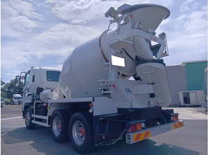 Giga Mixer Truck_2