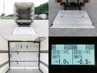 ISUZU Forward Refrigerator & Freezer Truck TKG-FRR90S2 2015 528,000km_9