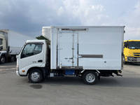 HINO Dutro Refrigerator & Freezer Truck TKG-XZC605M 2013 257,753km_4