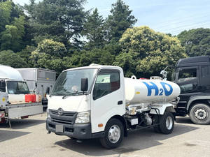 Dutro Sprinkler Truck_1