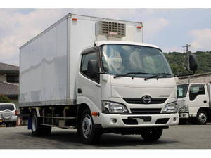 Dutro Refrigerator & Freezer Truck_1