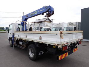 Elf Truck (With 4 Steps Of Cranes)_2