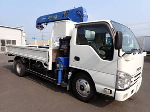 Elf Truck (With 4 Steps Of Cranes)_1