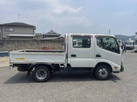 HINO Dutro Double Cab TPG-XZU605M 2018 33,831km_6