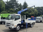 Dutro Truck (With 3 Steps Of Cranes)