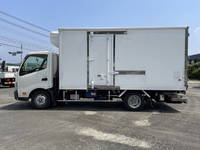 HINO Dutro Refrigerator & Freezer Truck TPG-XZU710M 2018 52,050km_5