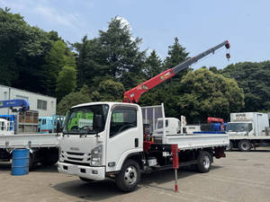 Elf Truck (With 4 Steps Of Cranes)_1