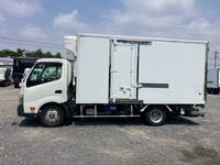 HINO Dutro Refrigerator & Freezer Truck TPG-XZU710M 2018 52,058km_5