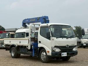 Dutro Truck (With 4 Steps Of Cranes)_1