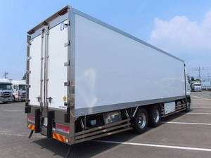 Profia Refrigerator & Freezer Truck_2