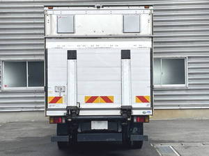 Elf Aluminum Van_2