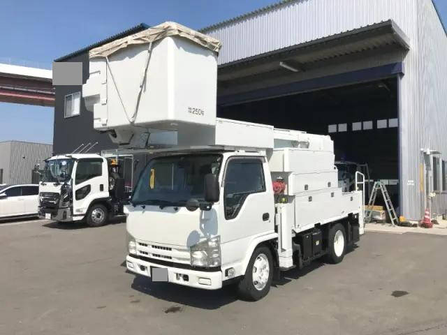 ISUZU Elf Cherry Picker PDG-NKR85YN 2009 63,000km