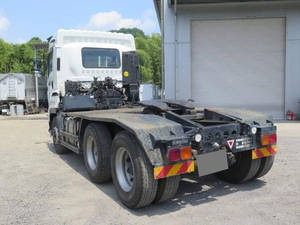 Giga Trailer Head_2