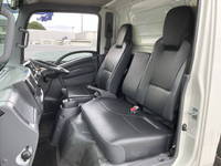 ISUZU Elf Aluminum Van TPG-NLR85AN 2018 63,372km_32