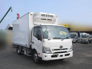 Dutro Refrigerator & Freezer Truck_1