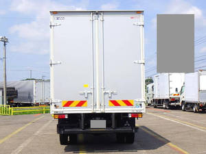 Canter Aluminum Van_2