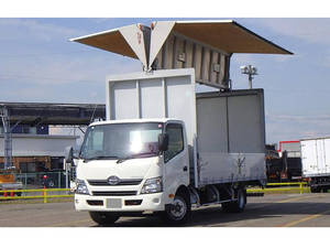 HINO Dutro Aluminum Wing TKG-XZU720M 2015 137,000km_1