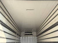 ISUZU Forward Refrigerator & Freezer Truck TKG-FRR90T2 2017 511,343km_12