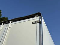 ISUZU Forward Refrigerator & Freezer Truck TKG-FRR90T2 2017 511,343km_14
