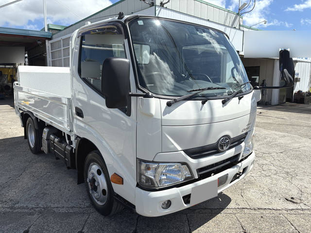 TOYOTA Dyna Flat Body TKG-XZU675 2017 102,000km