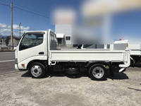 TOYOTA Dyna Flat Body TKG-XZU675 2017 102,000km_3