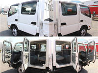 TOYOTA Others Double Cab TKG-XZU685 2017 51,417km_8