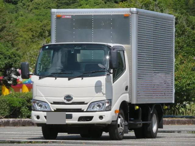 HINO Dutro Aluminum Van 2RG-XZC605M 2020 172,000km_1