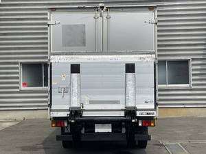 Elf Aluminum Van_2